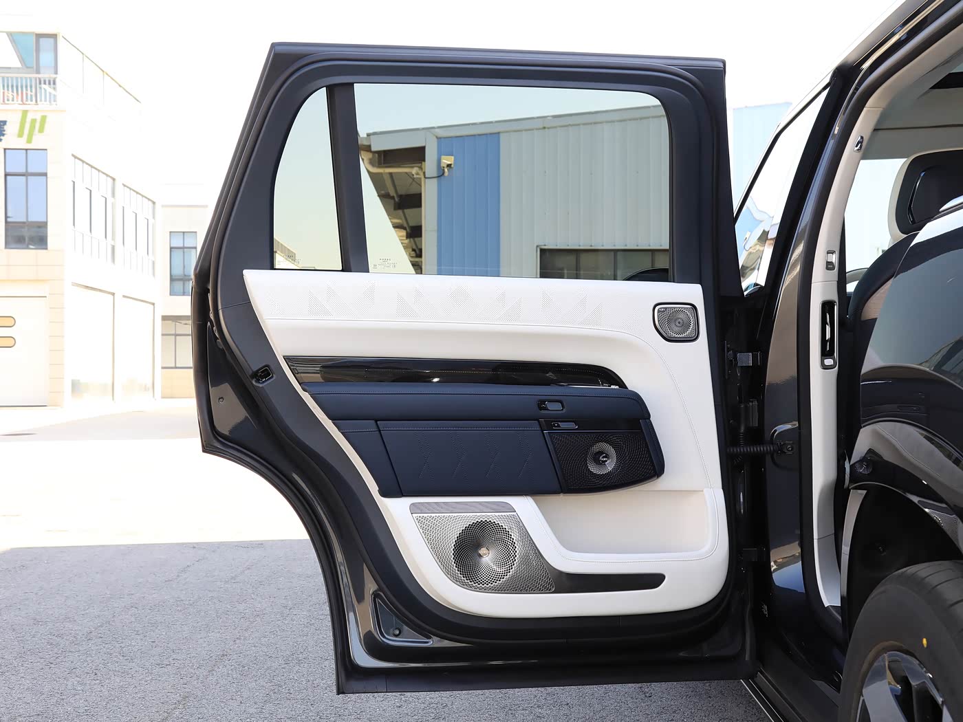 ZEEKR 9X 2025 Ultra Edition 70kWh | PHEV SUV — FOB Nansha Export