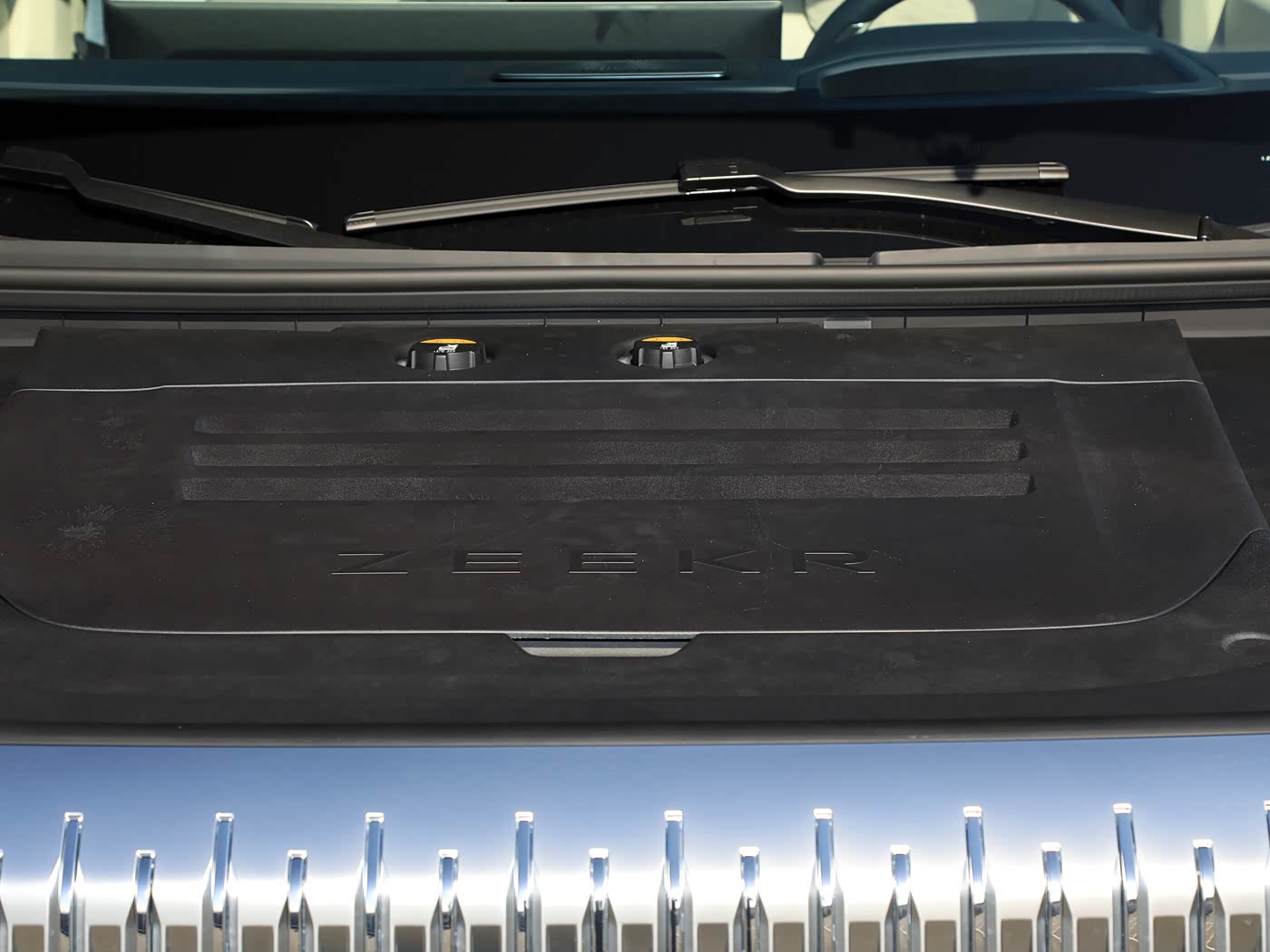 ZEEKR 9X 2025 Ultra Edition | 55kWh PHEV SUV — FOB Nansha Export