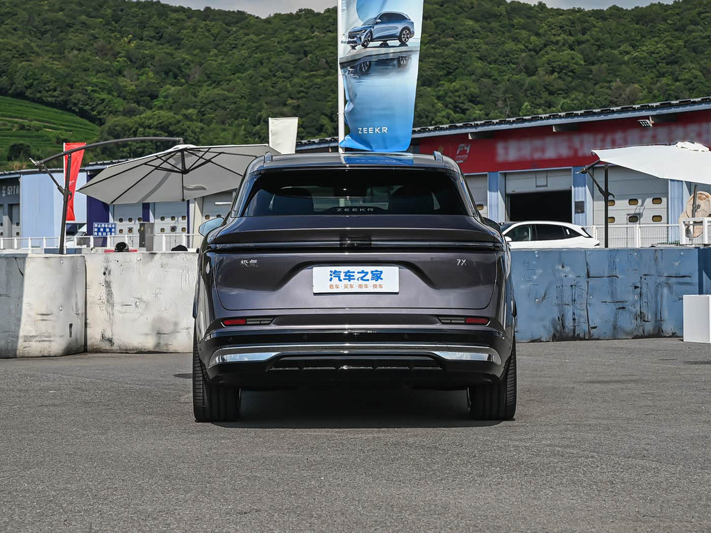 ZEEKR 7X Max AWD | Compact Electric SUV — FOB Nansha Export