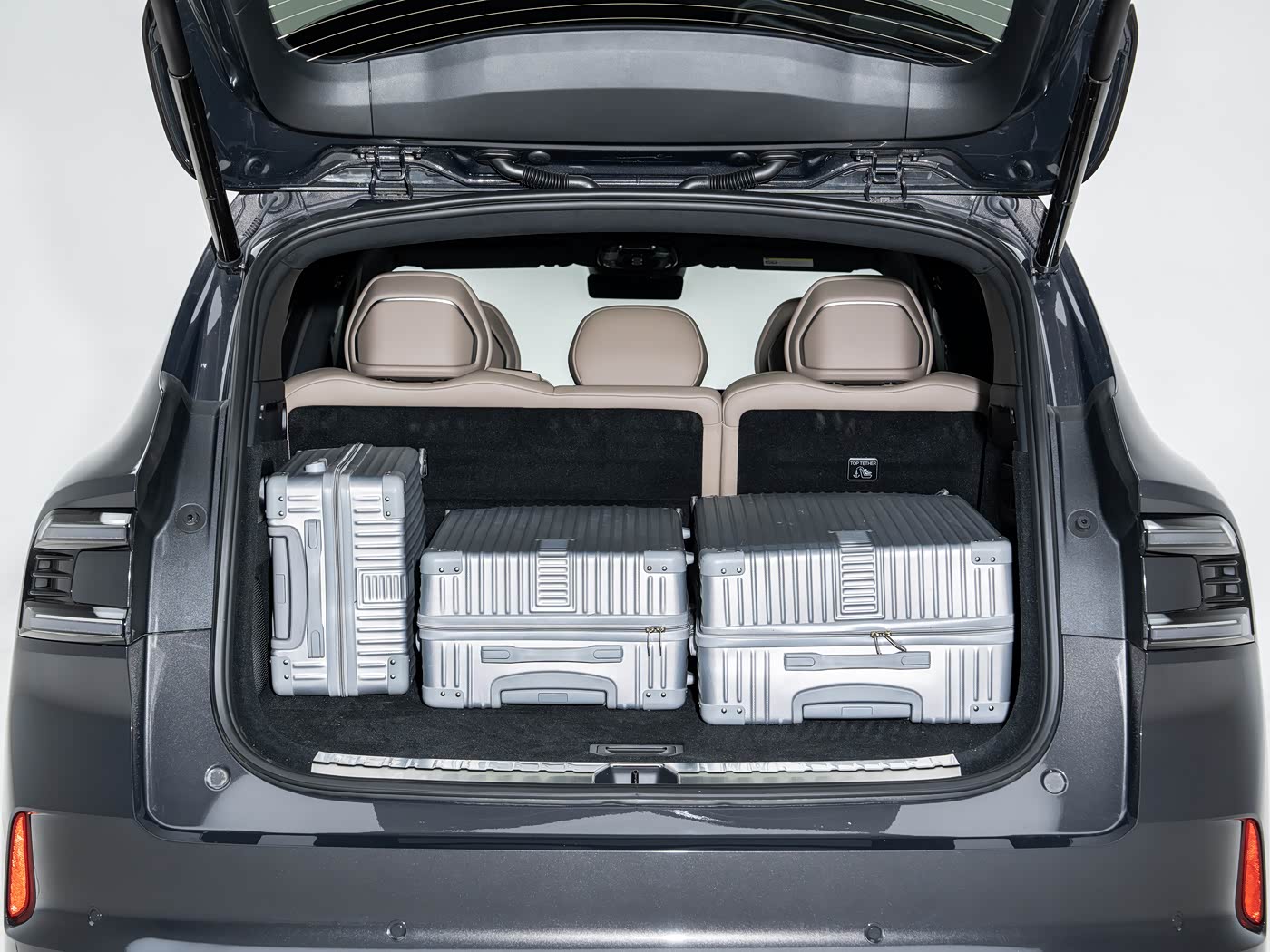 ZEEKR 8X Shadow Edition | Premium Electric SUV — FOB Nansha Export
