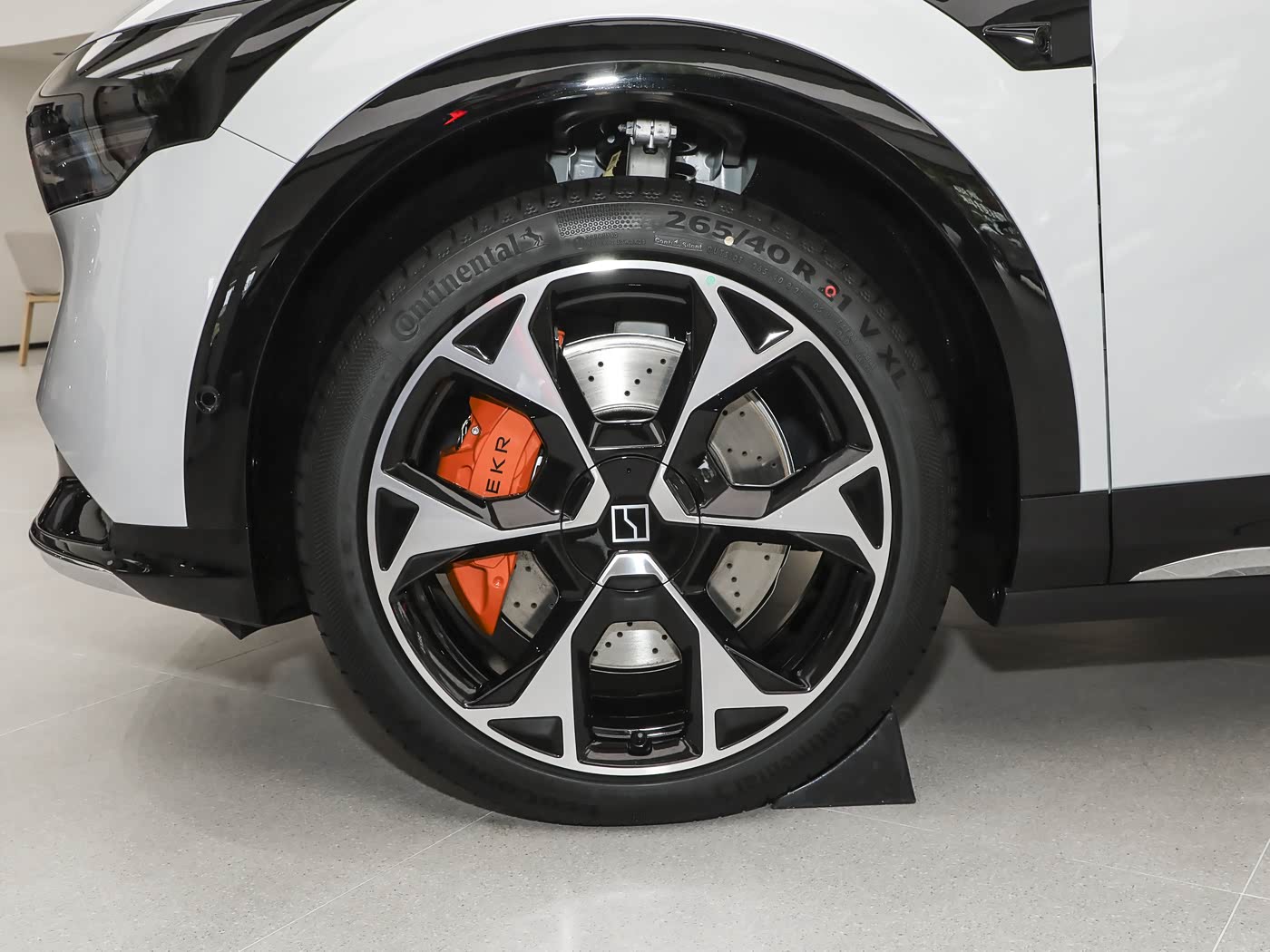 ZEEKR 7X Standard RWD | Compact Electric SUV — FOB Nansha Export