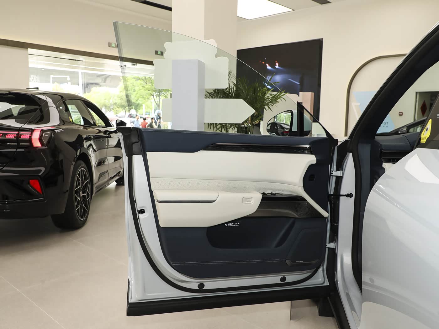 ZEEKR 7X Standard RWD | Compact Electric SUV — FOB Nansha Export