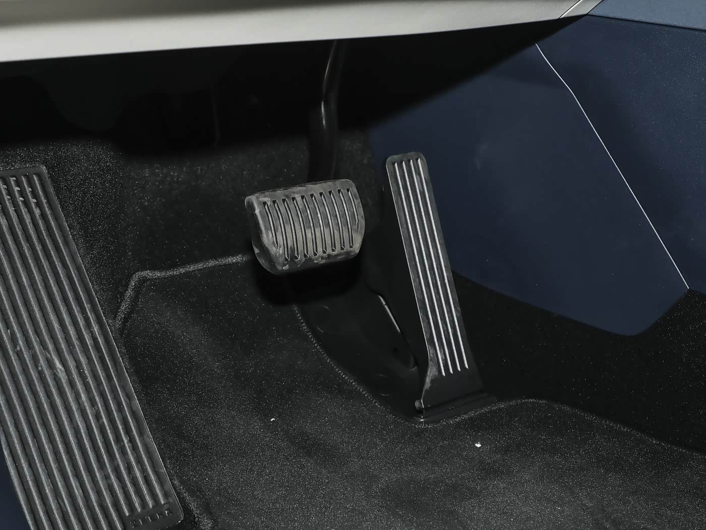 ZEEKR 7X Standard RWD | Compact Electric SUV — FOB Nansha Export
