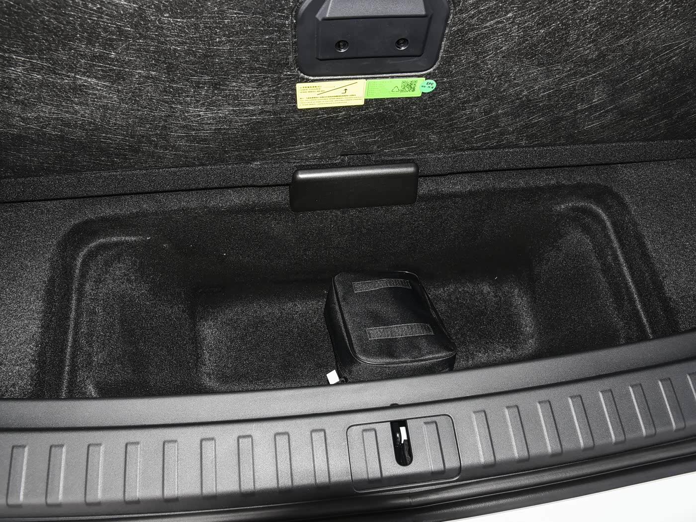 ZEEKR 7X Max AWD | Compact Electric SUV — FOB Nansha Export