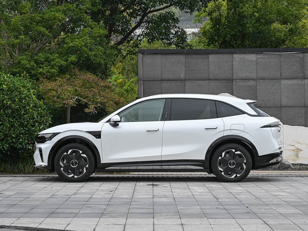 ZEEKR 7X Standard RWD | Compact Electric SUV — FOB Nansha Export