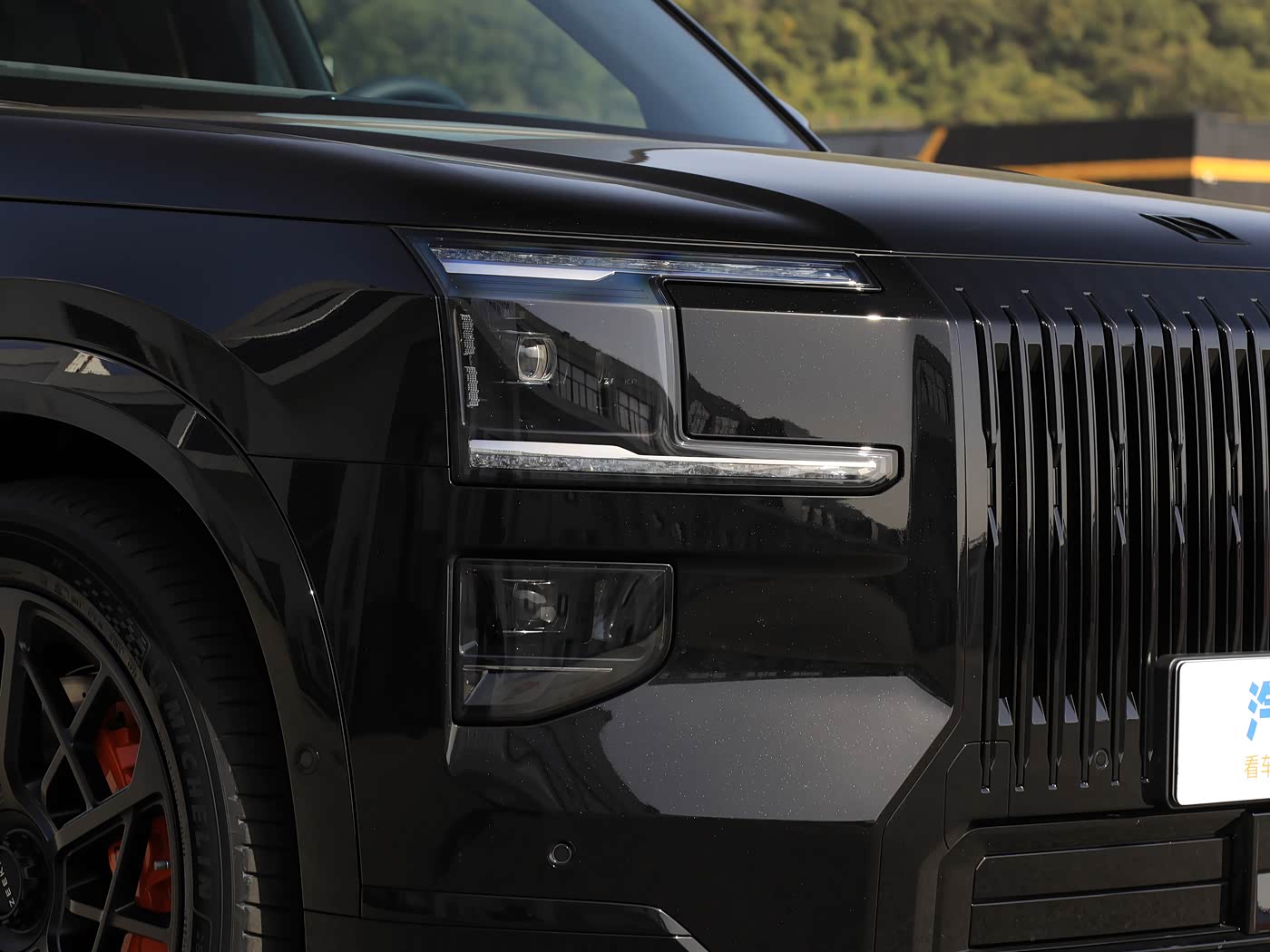 ZEEKR 9X 2025 Obsidian Black Edition | 70kWh 1030kW PHEV SUV — FOB Nansha Export