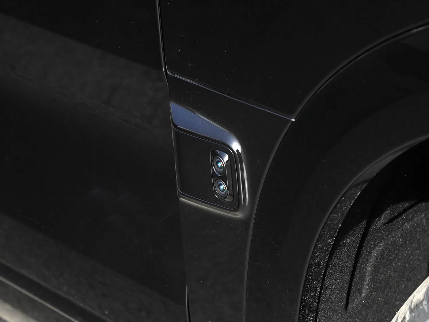 ZEEKR 9X 2025 Obsidian Black Edition | 70kWh 1030kW PHEV SUV — FOB Nansha Export