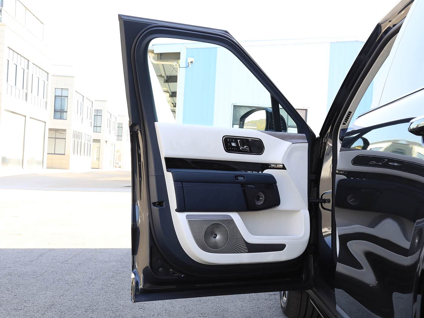 ZEEKR 9X 2025 Ultra Edition | 55kWh PHEV SUV — FOB Nansha Export