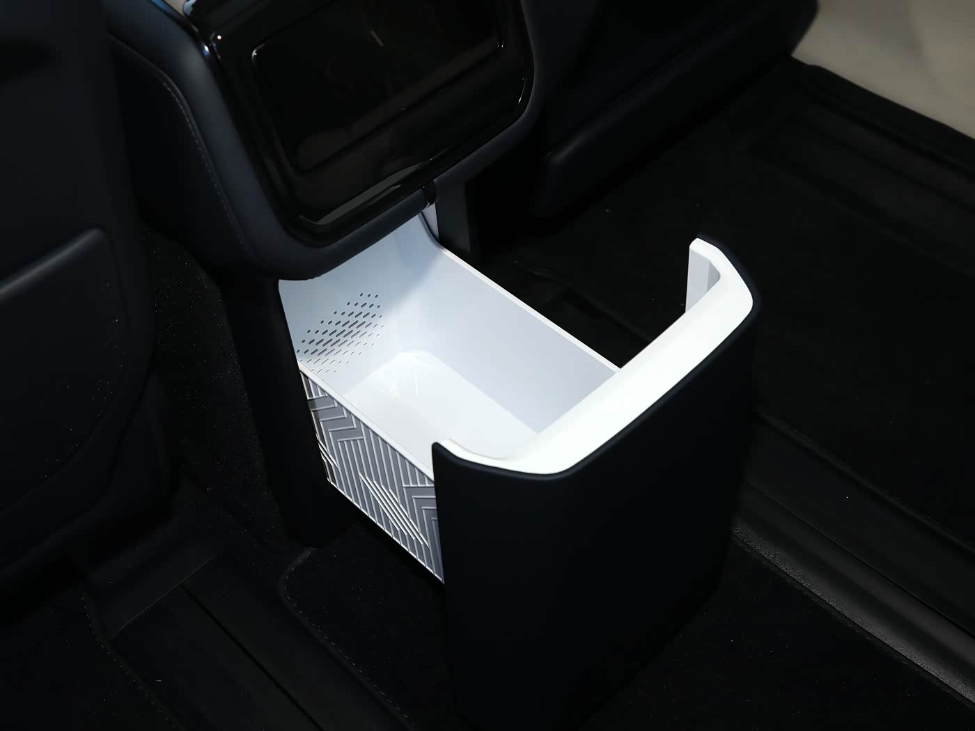 ZEEKR 9X 2025 Ultra Edition | 55kWh PHEV SUV — FOB Nansha Export