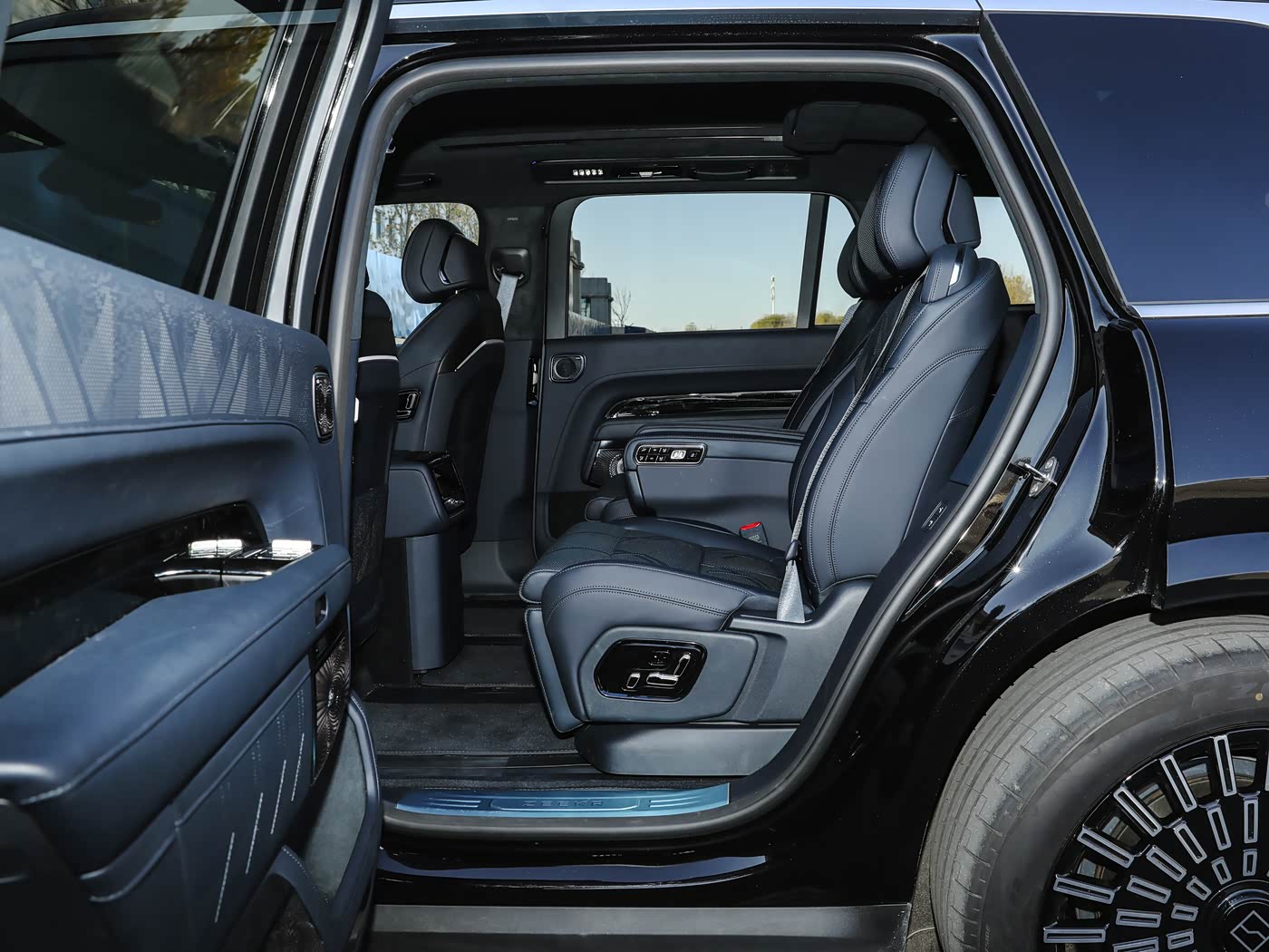 ZEEKR 9X 2025 Max Edition | 55kWh PHEV SUV — FOB Nansha Export