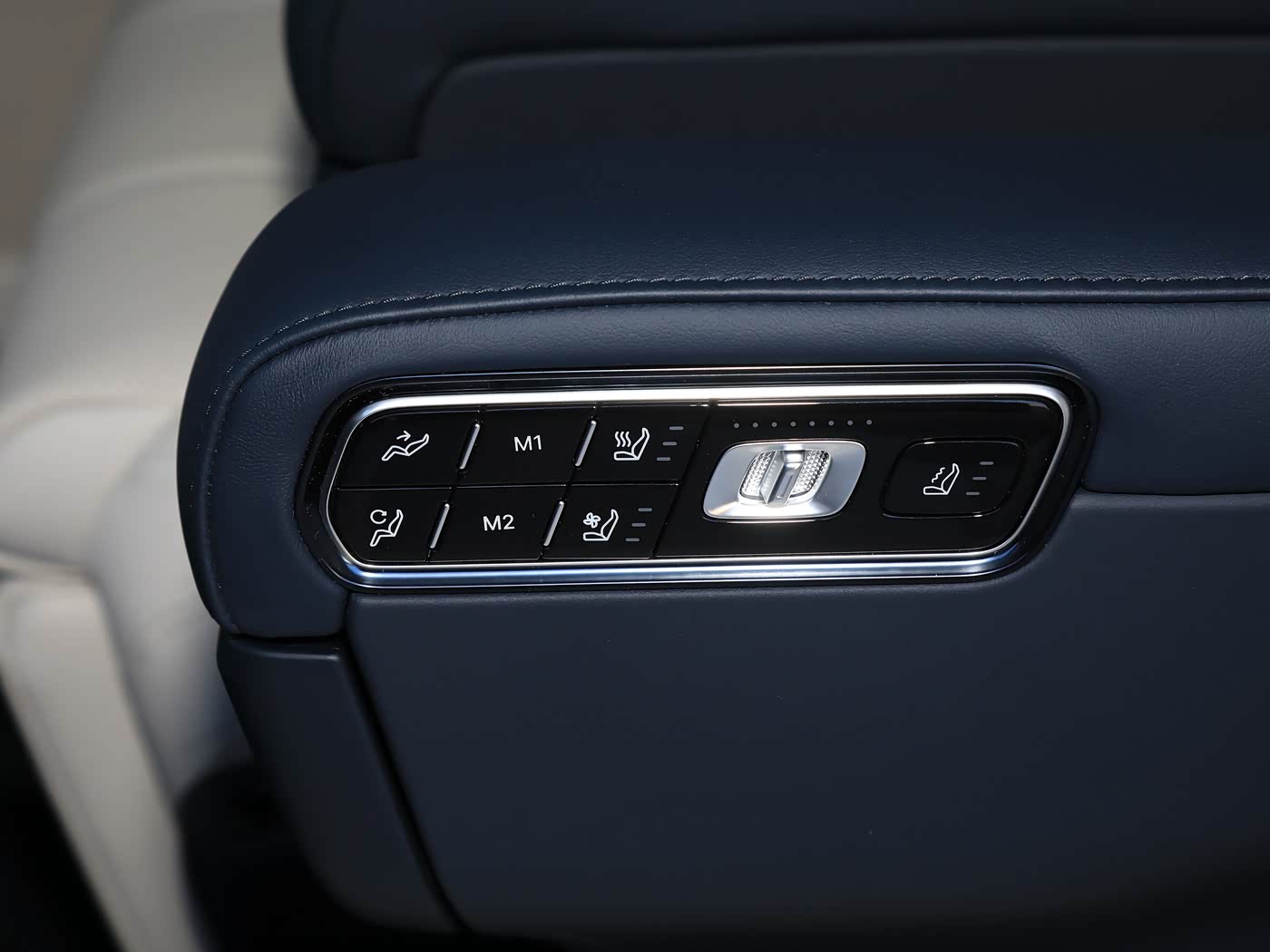 ZEEKR 9X 2025 Ultra Edition 70kWh | PHEV SUV — FOB Nansha Export