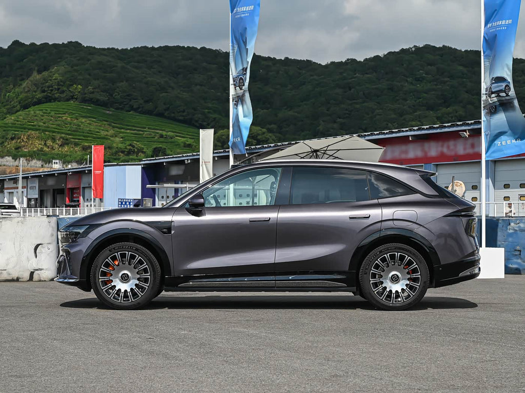 ZEEKR 7X Max AWD | Compact Electric SUV — FOB Nansha Export