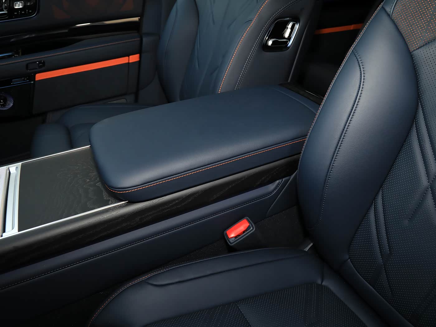 ZEEKR 9X 2025 Obsidian Black Edition | 70kWh 1030kW PHEV SUV — FOB Nansha Export